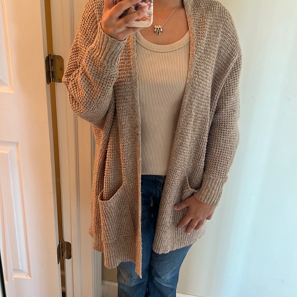 AMERICAN EAGLE KNIT CARDIGAN